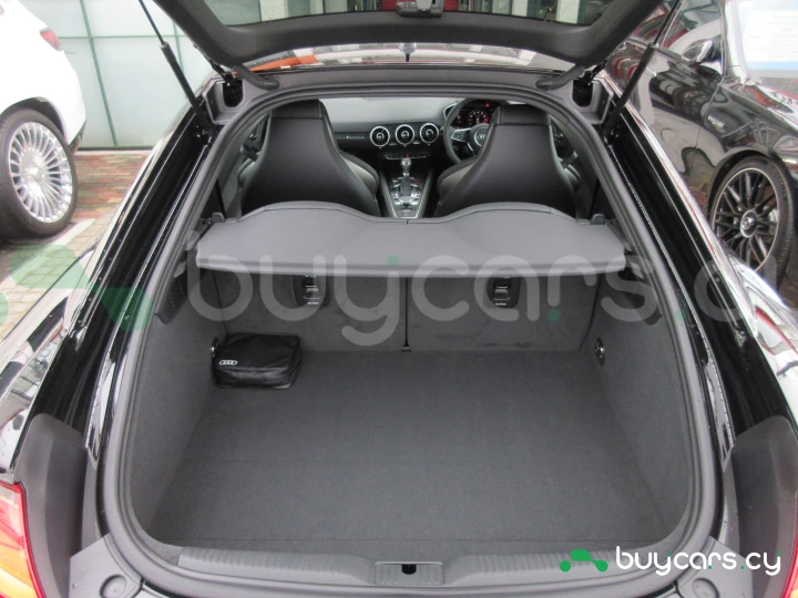 Audi TTS Черный