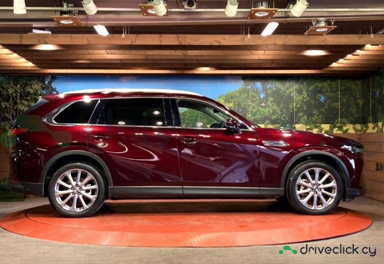 Mazda CX-80 Dark red