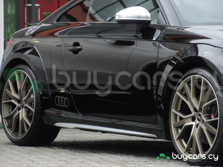 Audi TTS Черный