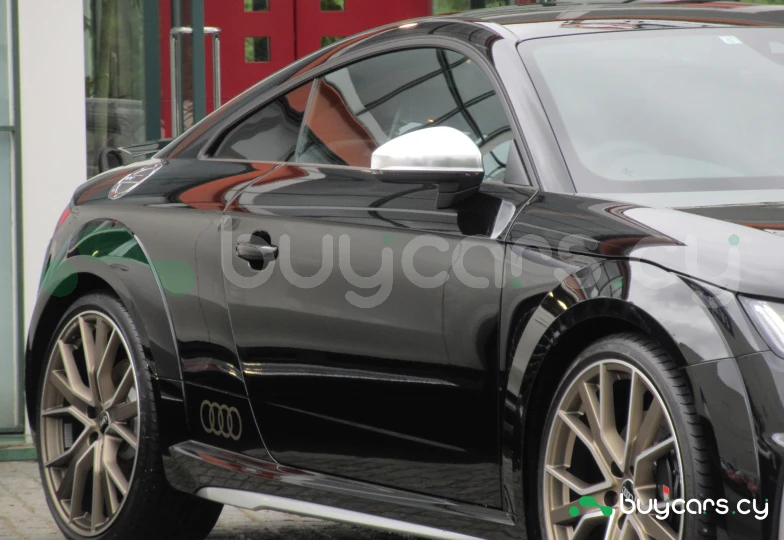 Audi TTS Черный