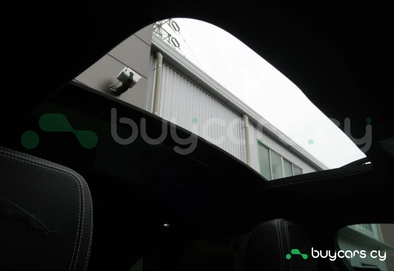 Jaguar F-Pace Серый