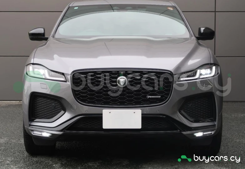 Jaguar F-Pace Серый