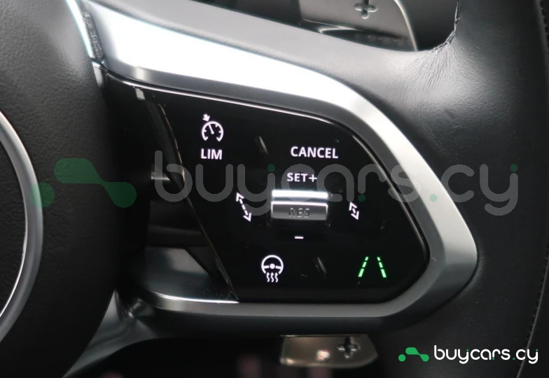 Jaguar F-Pace Серый