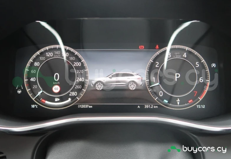 Jaguar F-Pace Серый