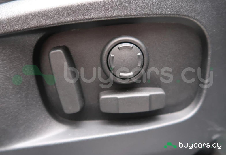 Jaguar F-Pace Серый