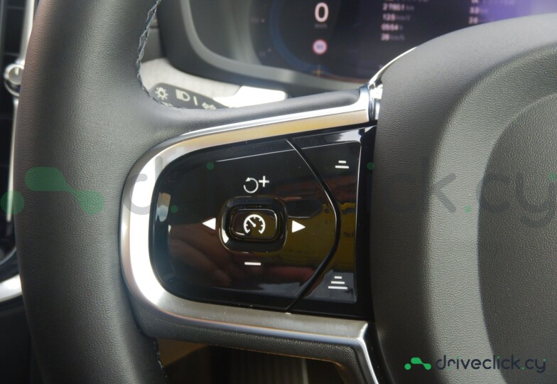 Volvo S60 Серый