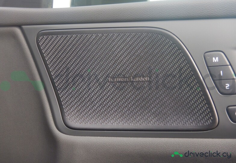 Volvo S60 Серый