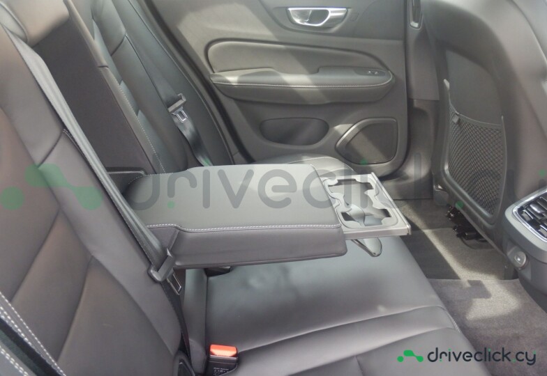Volvo S60 Серый