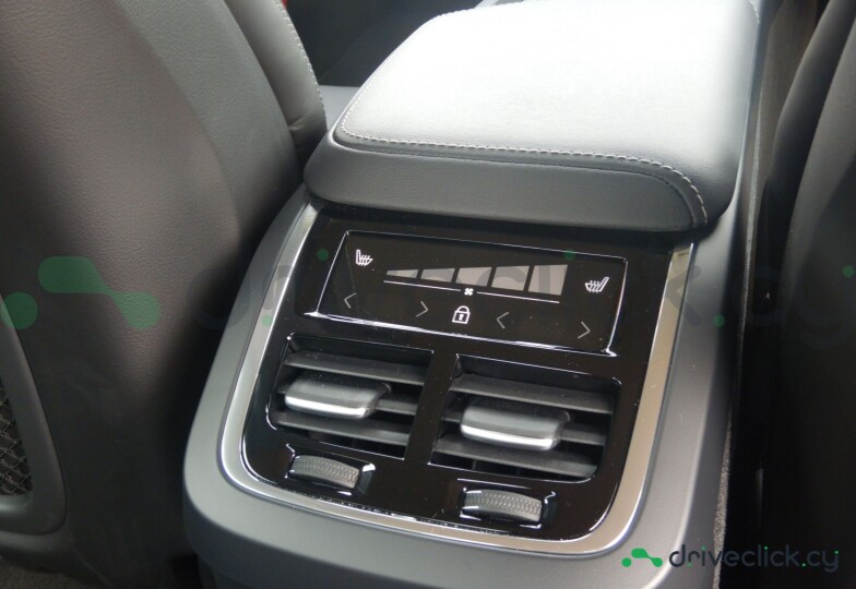 Volvo S60 Серый