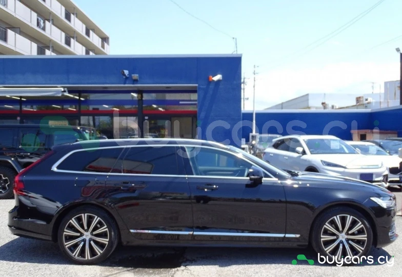 Volvo V90 Black