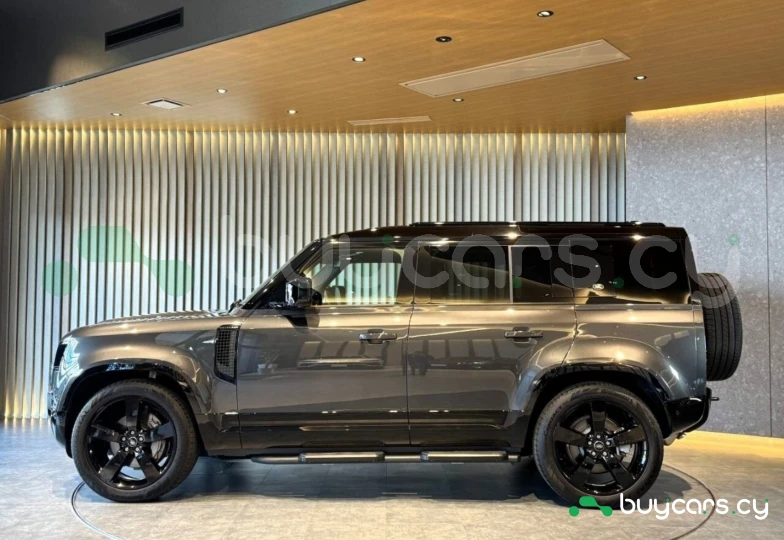 Land Rover Defender Grey