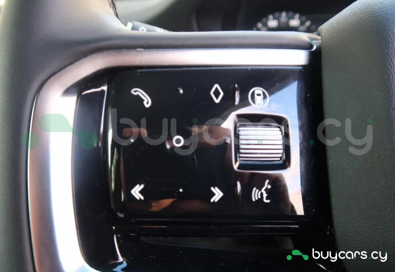 Land Rover Discovery Sport White