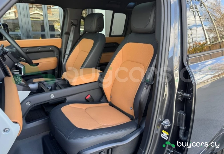 Land Rover Defender Grey