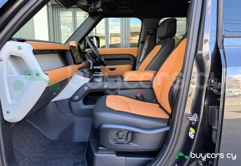 Land Rover Defender Grey