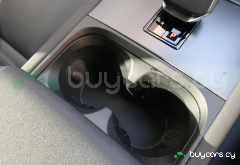 Land Rover Discovery Sport White