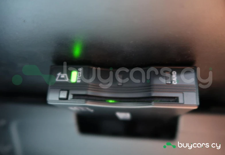 Land Rover Discovery Sport White