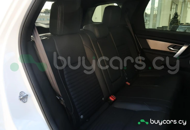 Land Rover Discovery Sport White