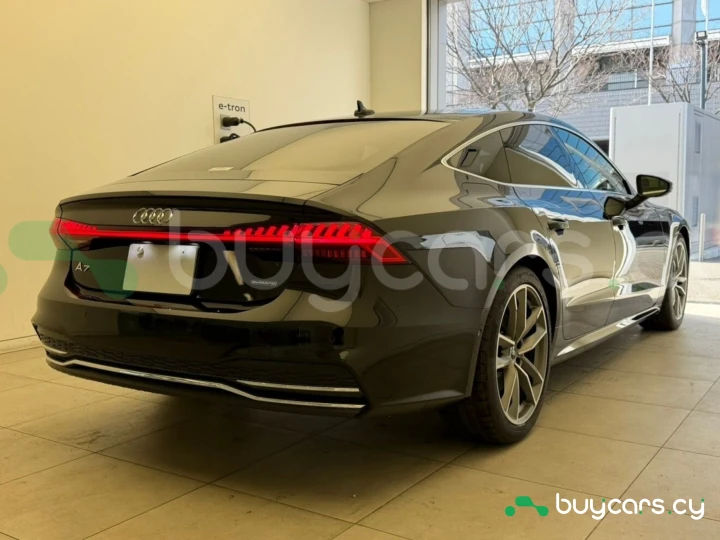 Audi A7 Черный