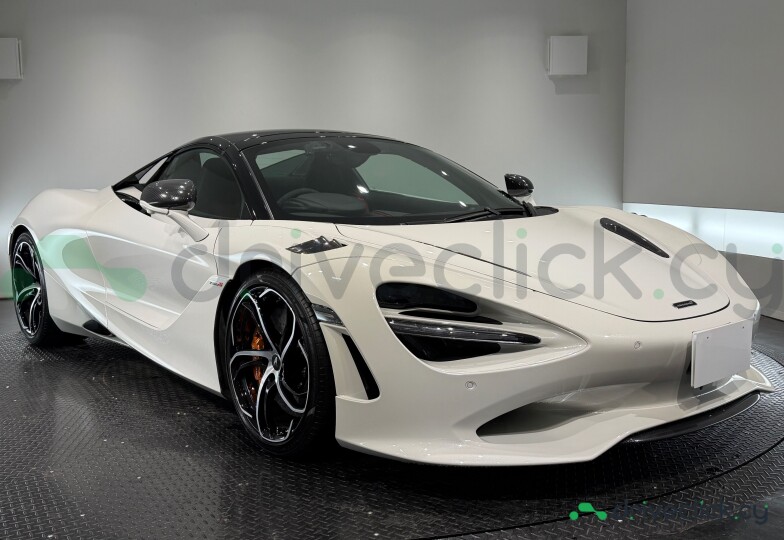 McLaren 750S White