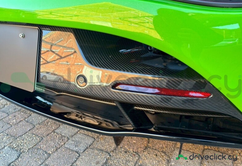 McLaren 750S Green