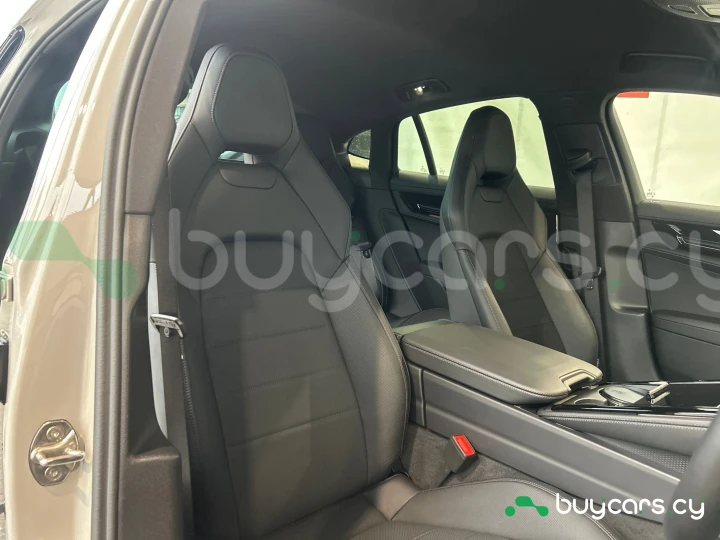 Porsche Panamera Белый