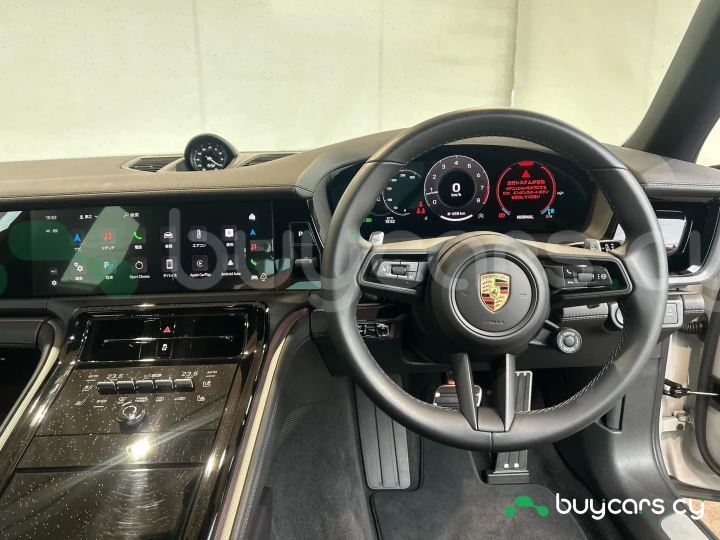 Porsche Panamera Белый