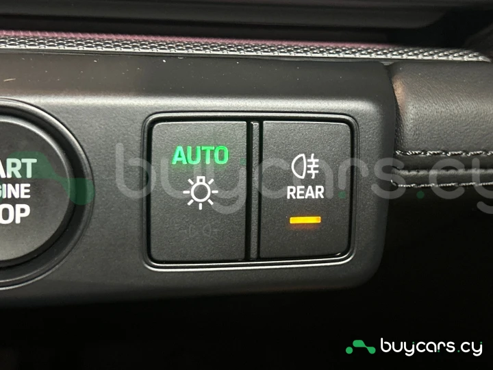 Porsche Panamera Белый