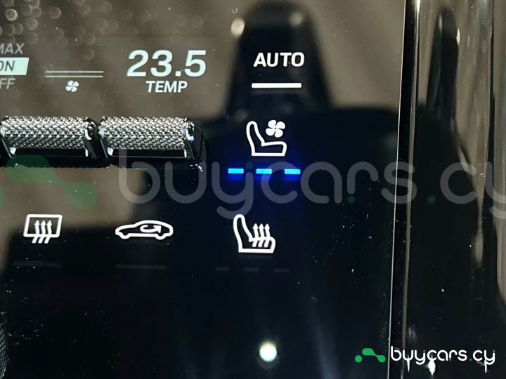 Porsche Panamera Белый