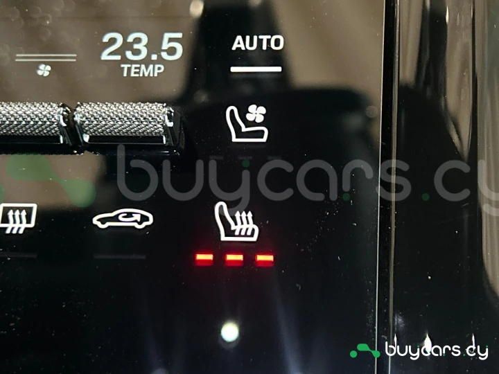 Porsche Panamera Белый