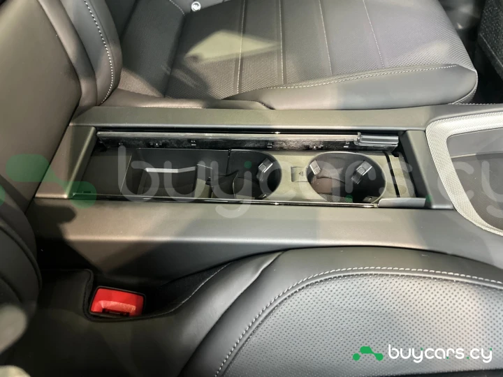 Porsche Panamera Белый