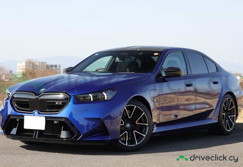 BMW M5 Синий