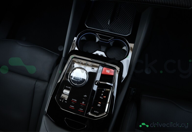 BMW M5 Синий