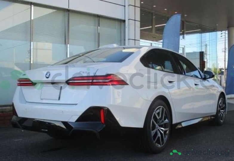 BMW 5 series White