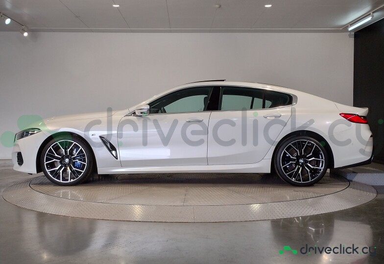 BMW 8 series White