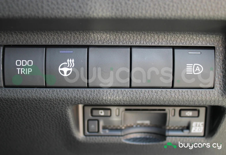 Toyota RAV4 Черный