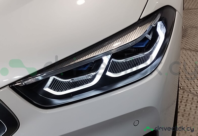 BMW 8 series White