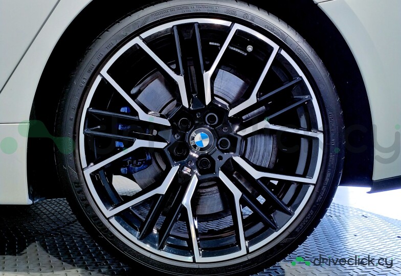 BMW 8 series White