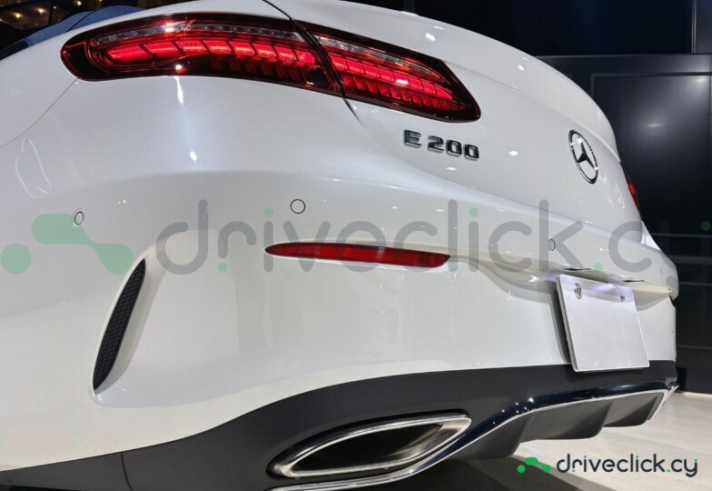 Mercedes E-class White