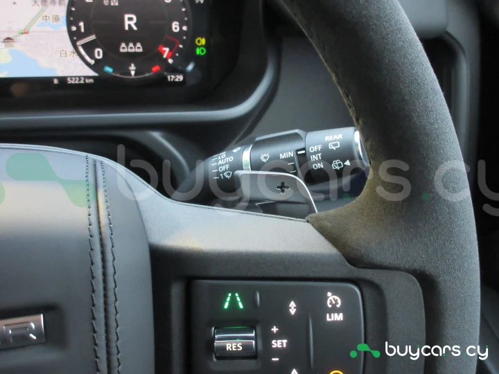 Land Rover Defender Черный