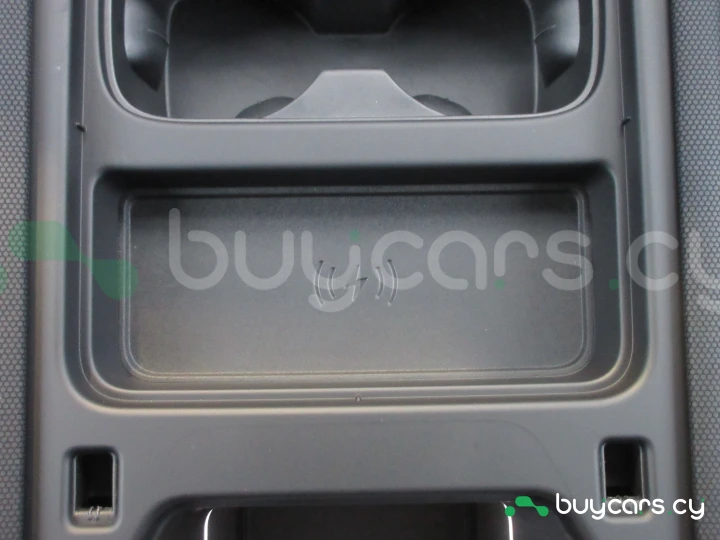 Land Rover Defender Черный