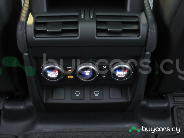 Land Rover Defender Черный