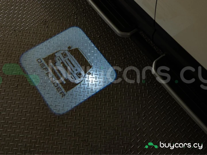 Land Rover Defender White