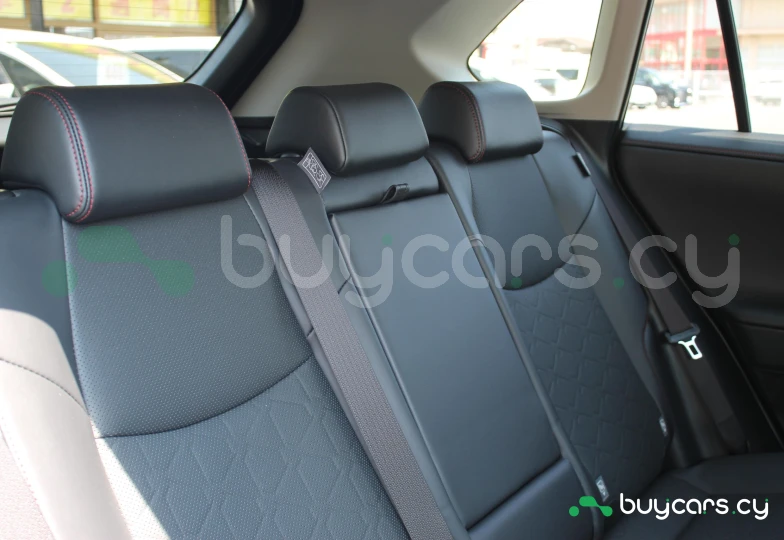 Toyota RAV4 Черный