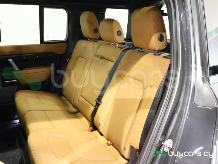 Land Rover Defender Black