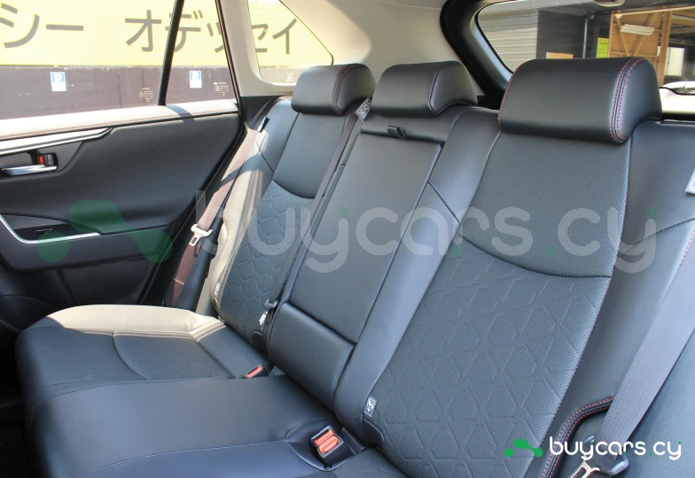 Toyota RAV4 Черный