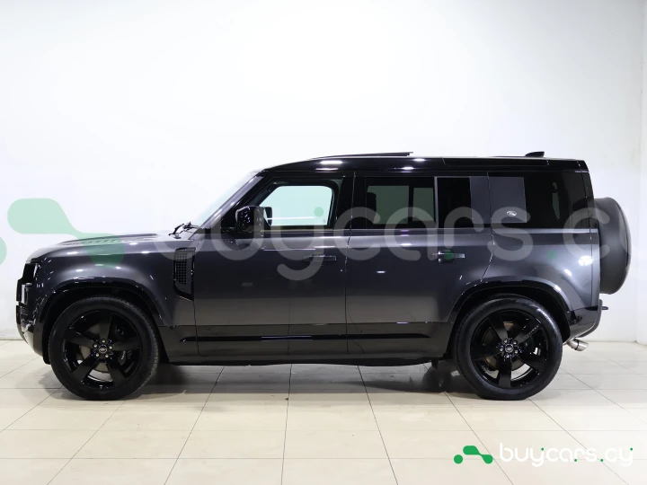 Land Rover Defender Black