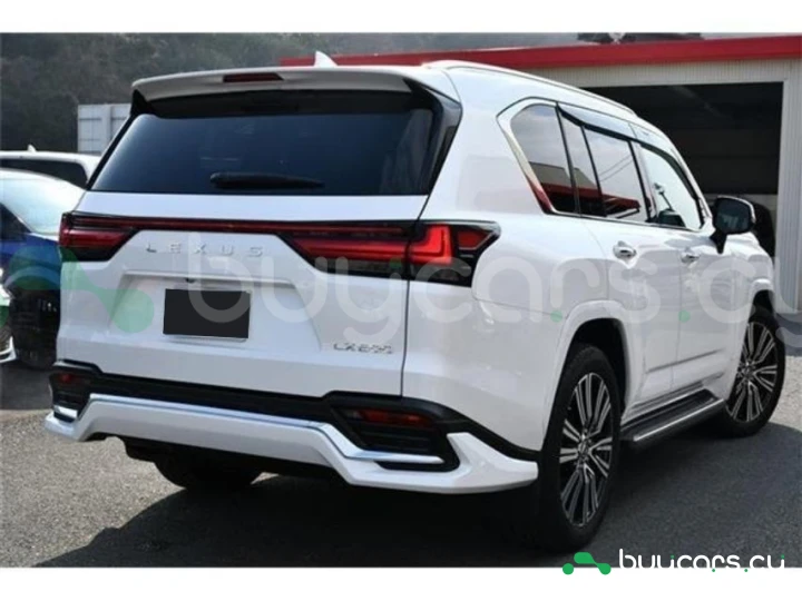 Lexus LX White