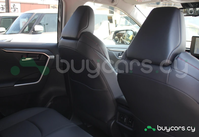 Toyota RAV4 Черный