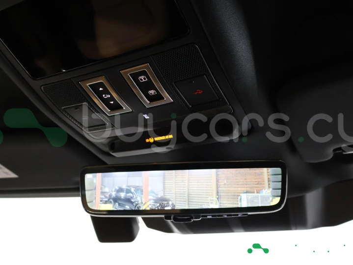 Land Rover Defender Black