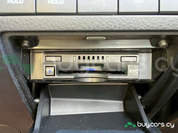 Toyota Camry Белый